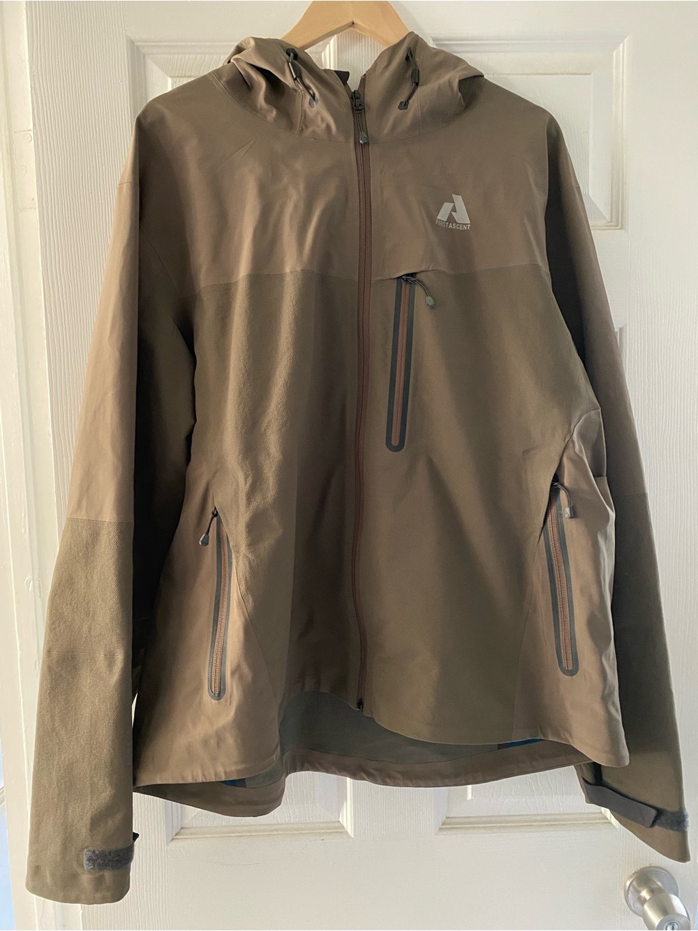 Eddie Bauer Men’s Whittaker Mountaineering Soft Shell Jacket Size XXL Color Brow